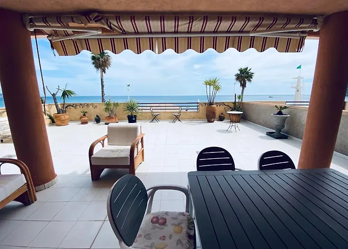 Primera Linea De Playa, Topacio 1 * Calp